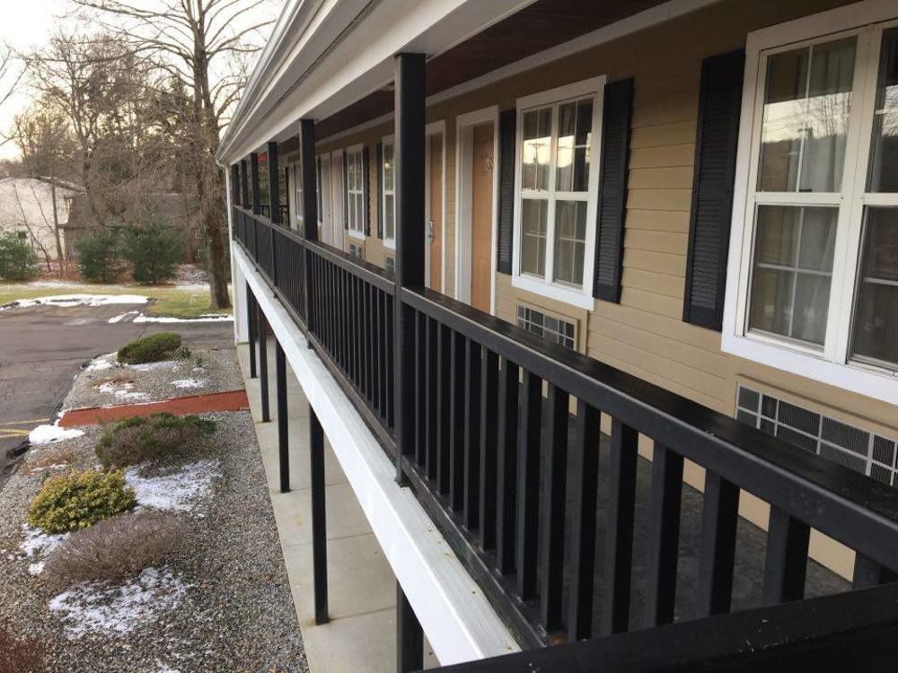Newbury Inn Brookfield Dış mekan fotoğraf